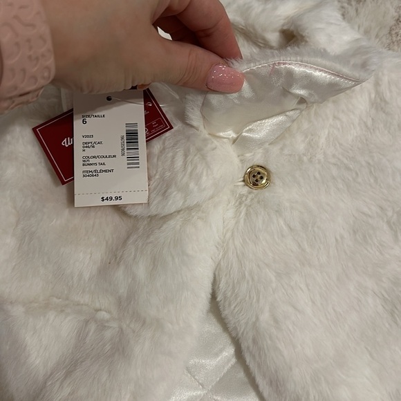 Girls’ Faux Fur Shrug size 6 - Picture 2 of 4